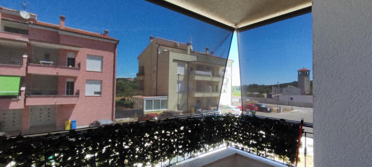 Apartment Franko Pula Exterior foto